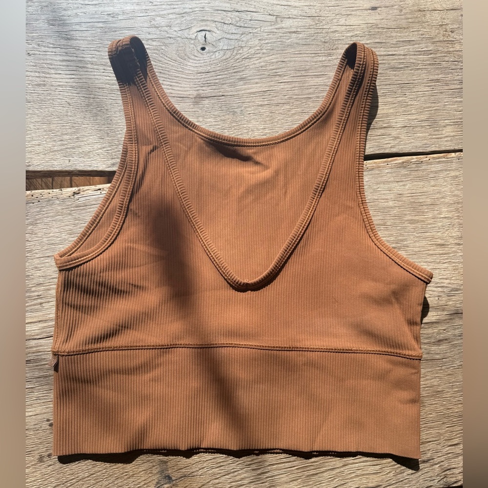 Lululemon pivot tank in Warm Caramel